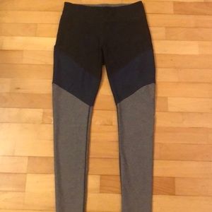 OUTDOOR VOICES spring leggings size XL